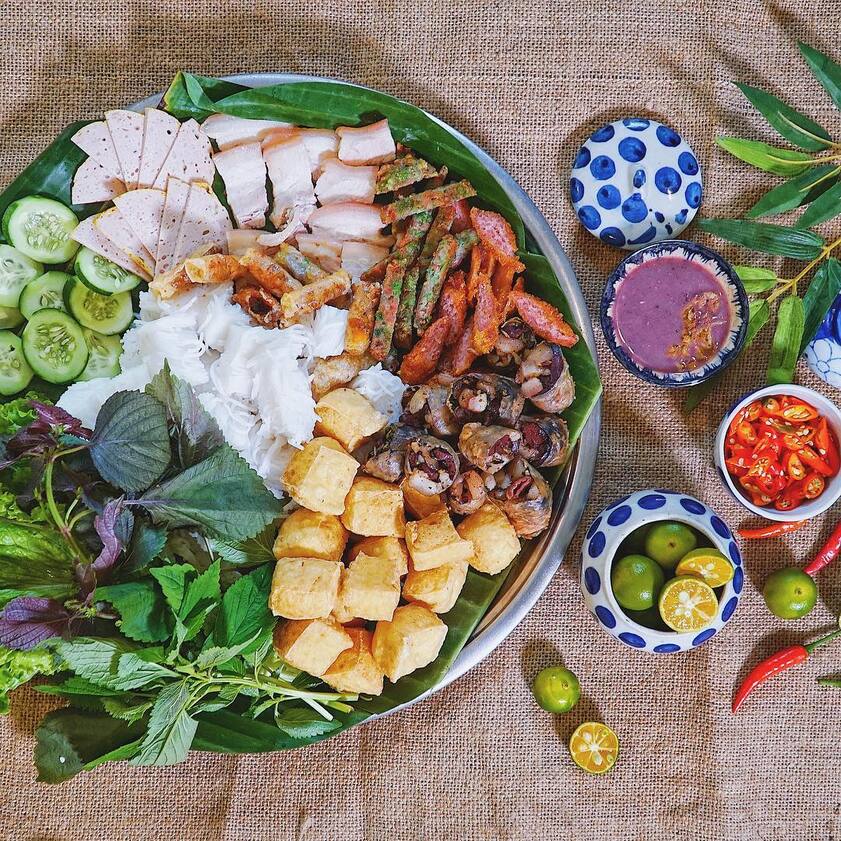 Bún đậu mắm tôm là món ăn bình dị nhưng lại có hương vị vô cùng lôi cuốn