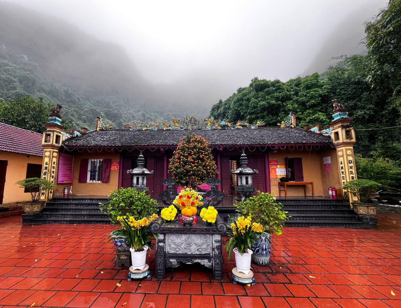 Ngôi đền cầu duyên nổi tiếng miền Bắc gắn với chuyện tình bi tráng của người phụ nữ được  Ngôi đền cầu duyên nổi tiếng miền Bắc gắn với chuyện tình bi tráng của người phụ nữ được