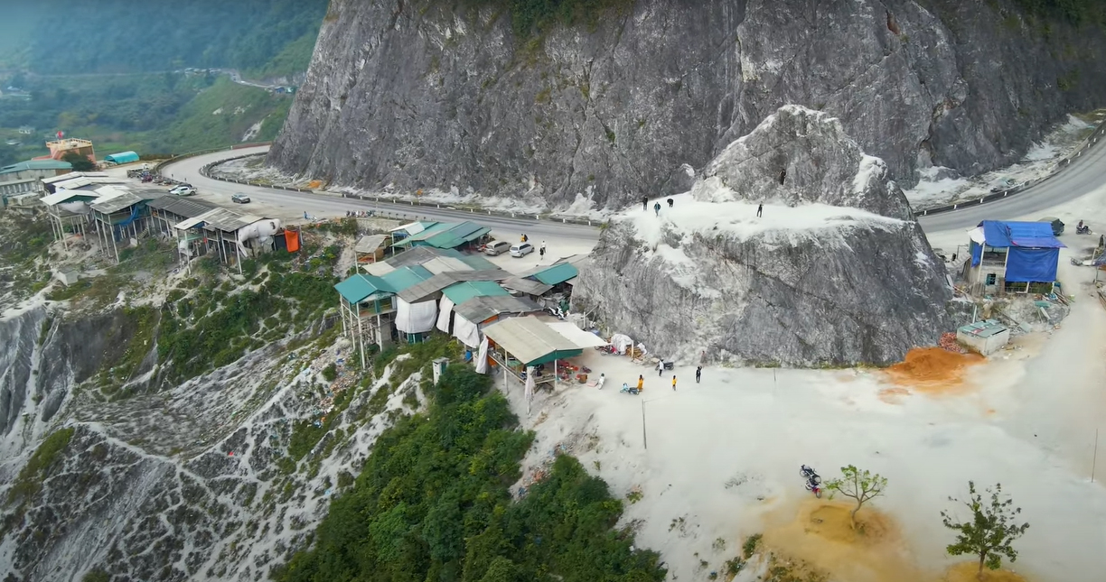 Miền Bắc có đèo được ví là 